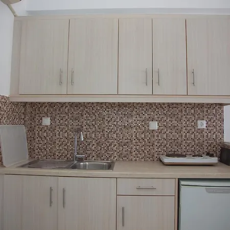 Captain's Ξενοδοχείο με διαμερίσματα 3*